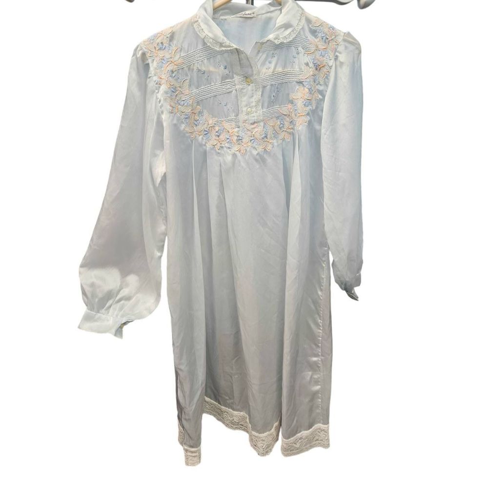 Vintage Anna Light Blue Embroidered Nightgown size Large